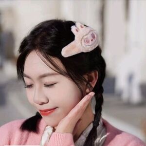 MOKOKO HAIR CLIP (PINK)